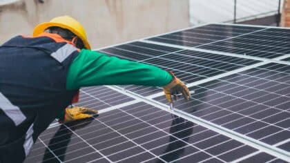 électricité solaire ne vaut presque plus rien aux heures de pointe