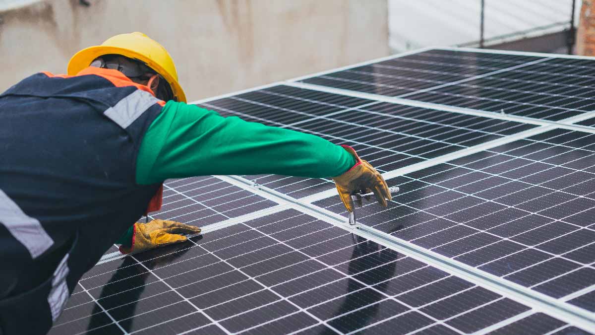électricité solaire ne vaut presque plus rien aux heures de pointe