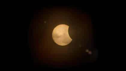 flambée-des-tarifs-électriques-lors-de-l'éclipse-du-12-août