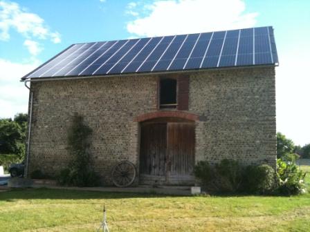 Grange photovoltaïque à Siros