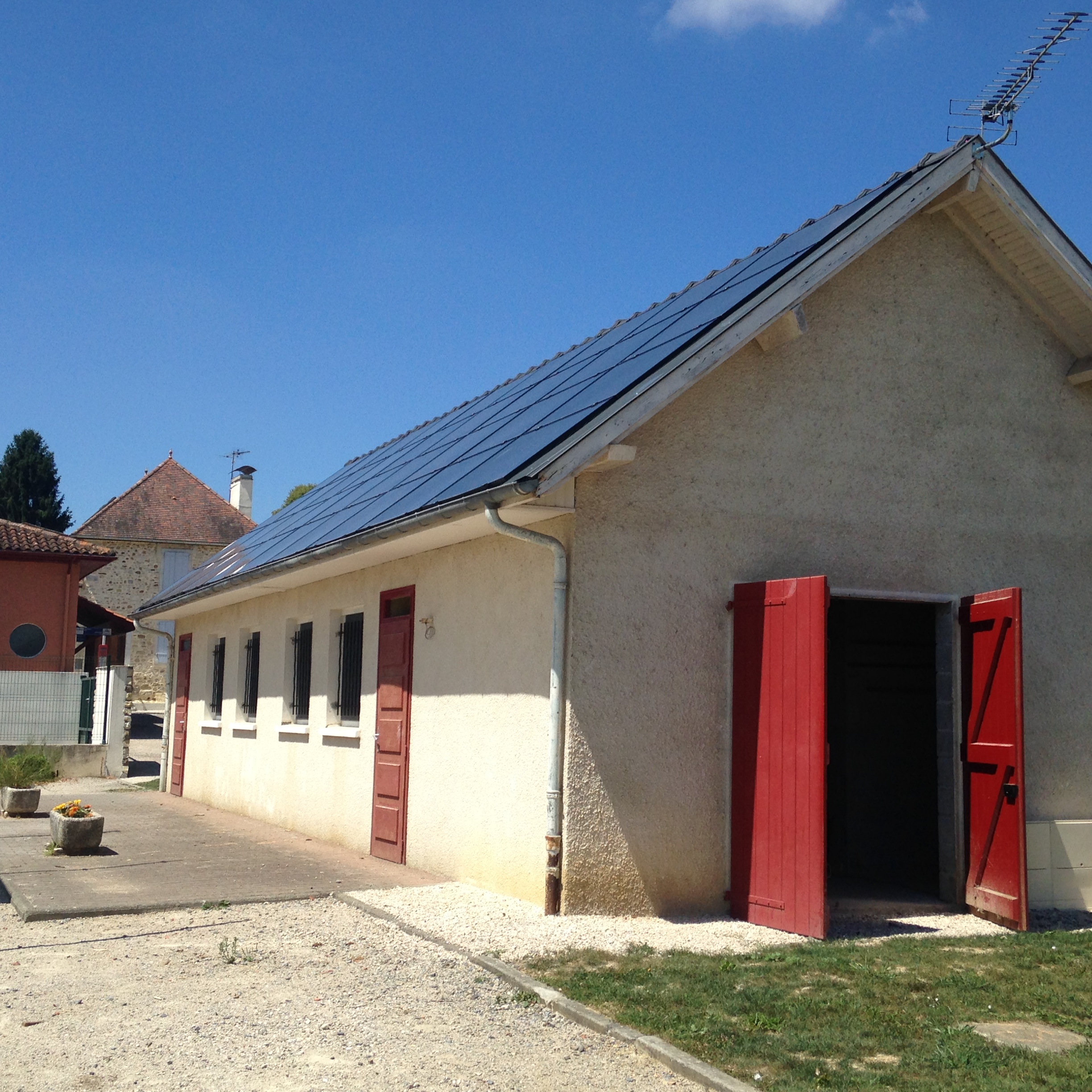 9 KVA sur la cantine scolaire de Vielleségure