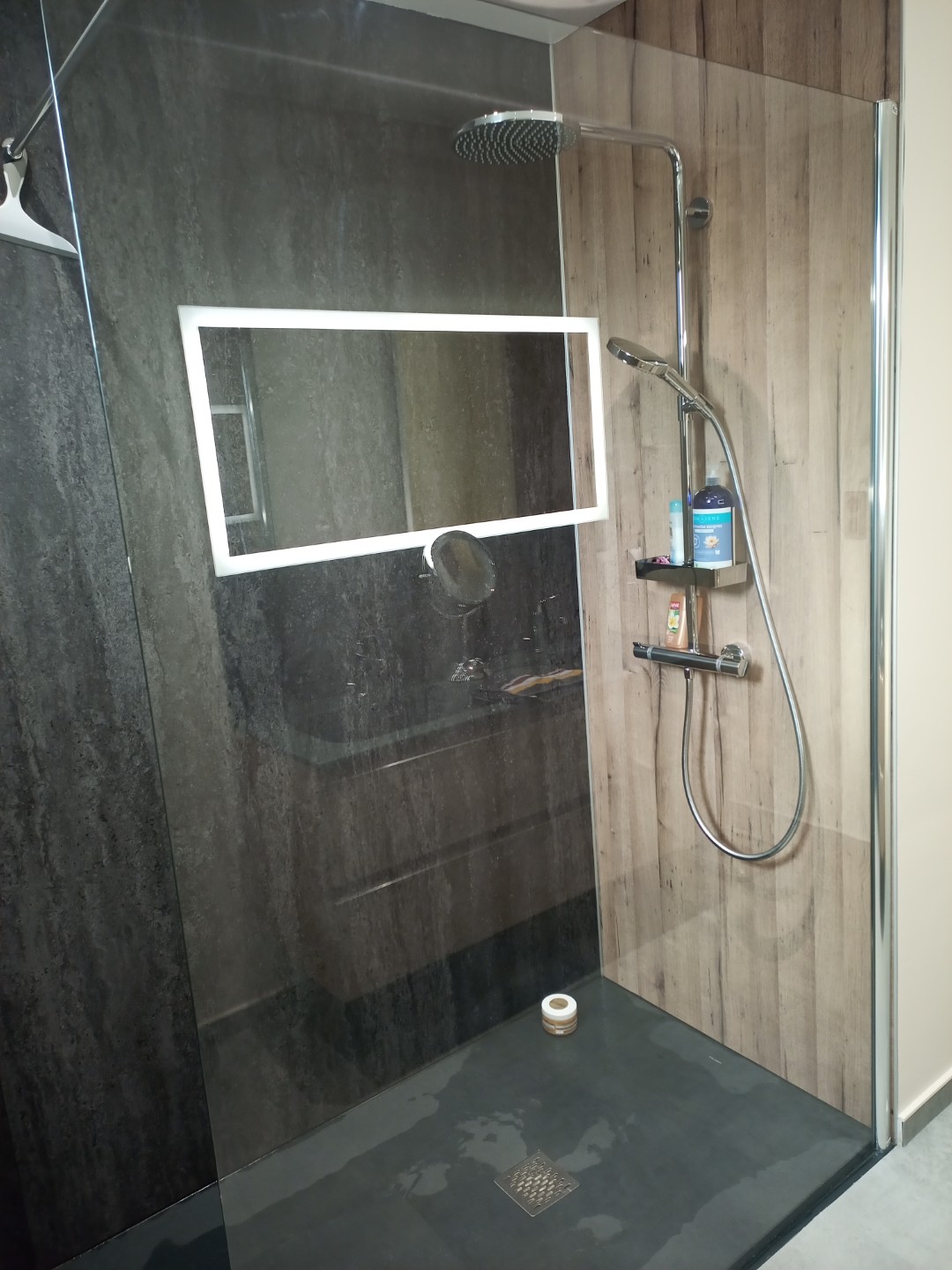 Douche à l'italienne