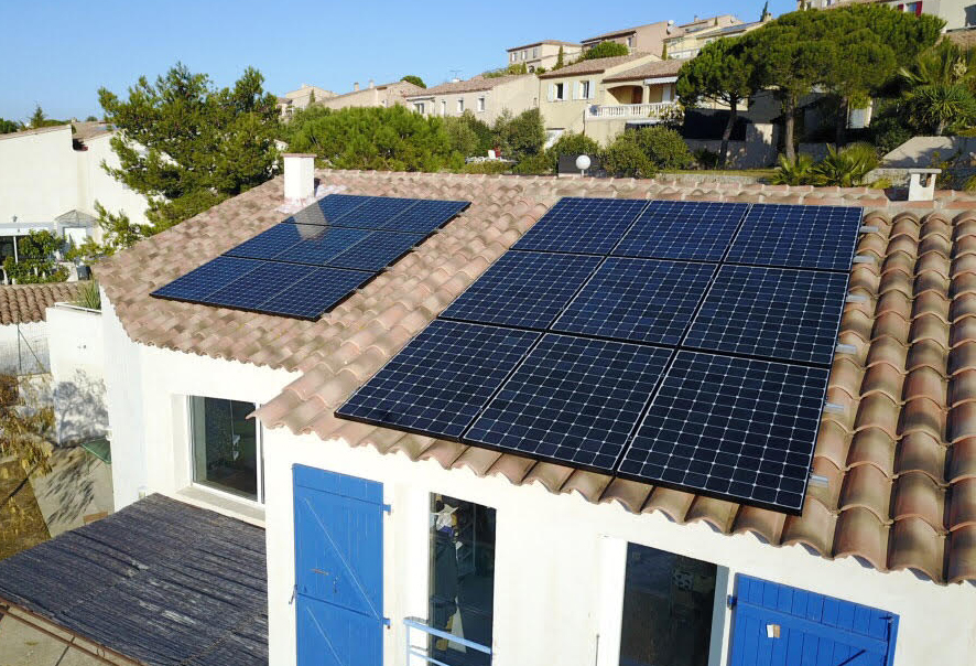 Projet photovoltaïque de 5,8 kWc en ISB (intégration simplifiée ai bâti) à Ensuès-la-Redonne (13)