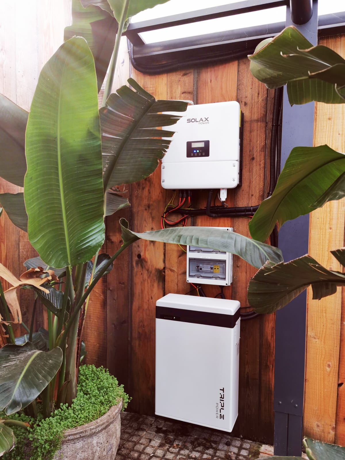 Installation de 18 panneaux avec Stockage - puissance de 6kW - commune de Cenon 33