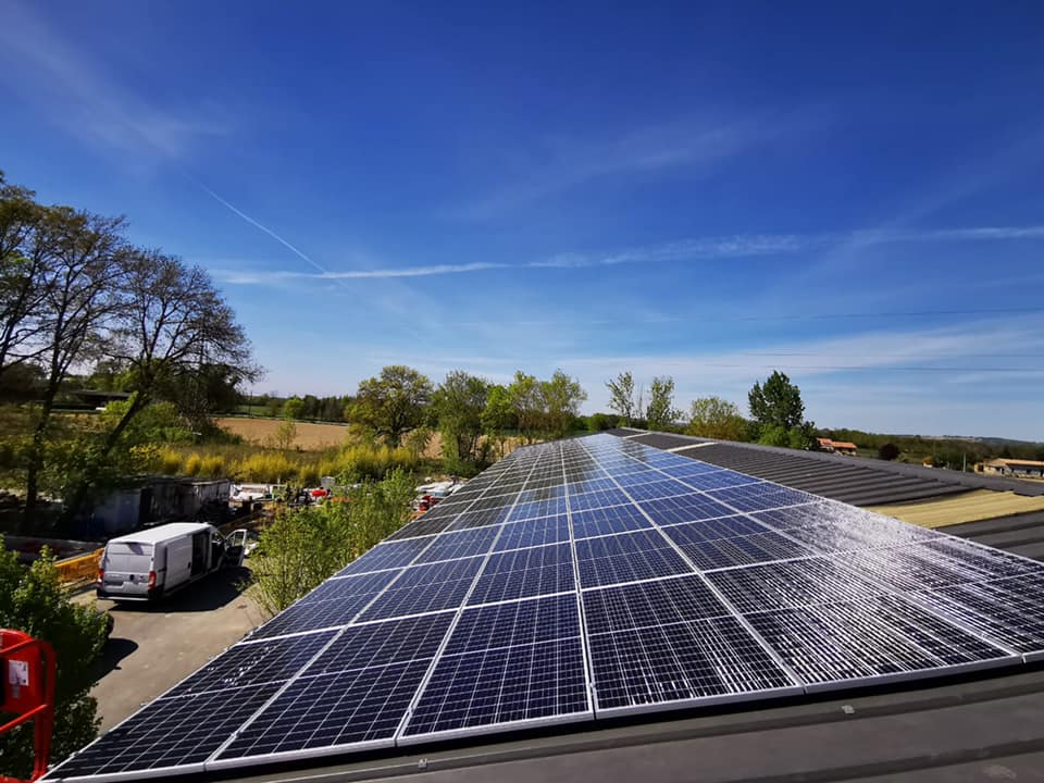 Installation de 108 panneaux - puissance de 36kWc - commune de Villemur-Sur-Tarn