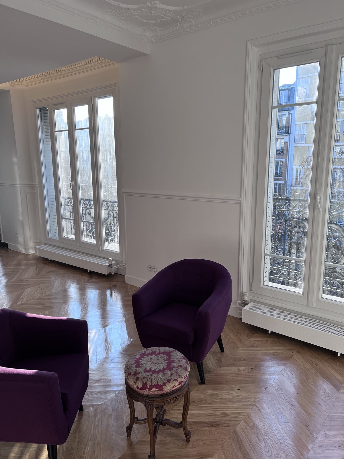 Rénovation complète d'un appartement à Paris (Shilat Batinova)
