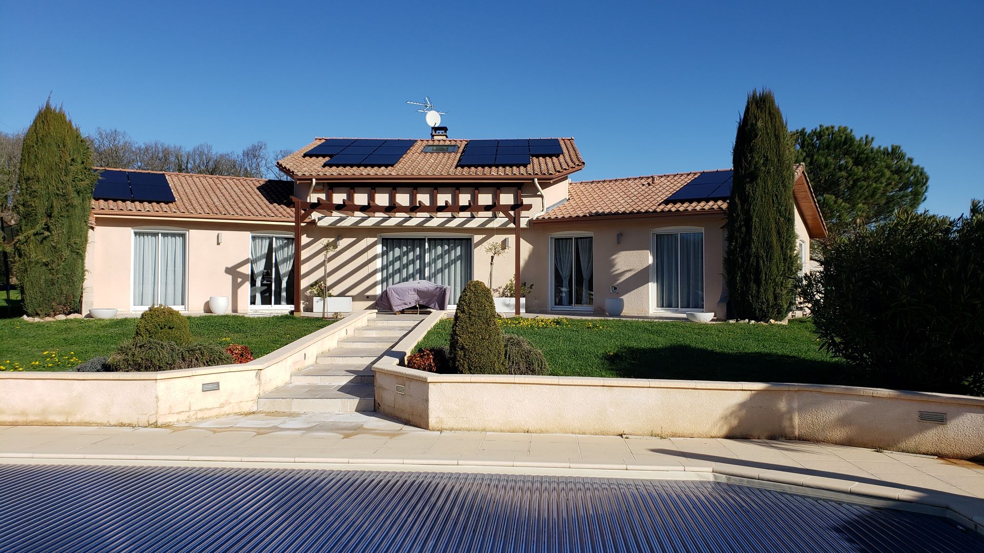 Installation panneaux solaires Rieumes
