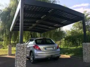 Un carport photovoltaïque de chez Solar Structure