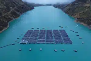 panneau solaire photovoltaïque flottant
